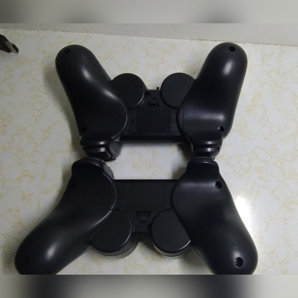 2.4 G Wireless Controller Gamepad - Picture 3 of 5